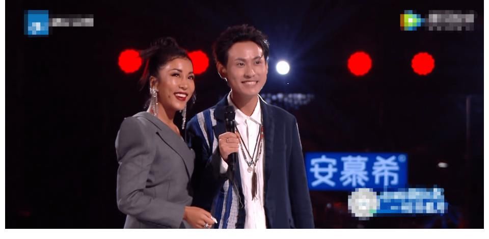 沙楠杰|中国好声音2021：那英首播就闹笑话，三次说错话让场面尴尬