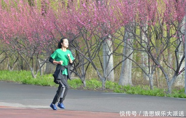 女生绝经前，身体会露出“破绽”，坚持三件事