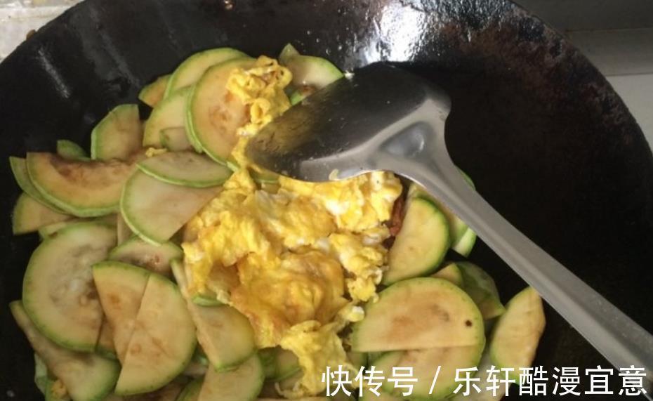 十月，遇见这菜别手软，比肉还受欢迎，营养极高，好吃不长胖