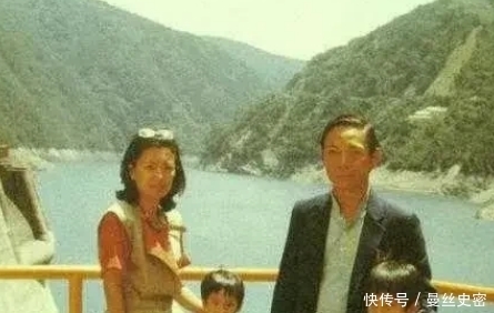 买票|24年前,老蒋孙子回乡祭祖,买票进老宅后说了5字,令人感慨