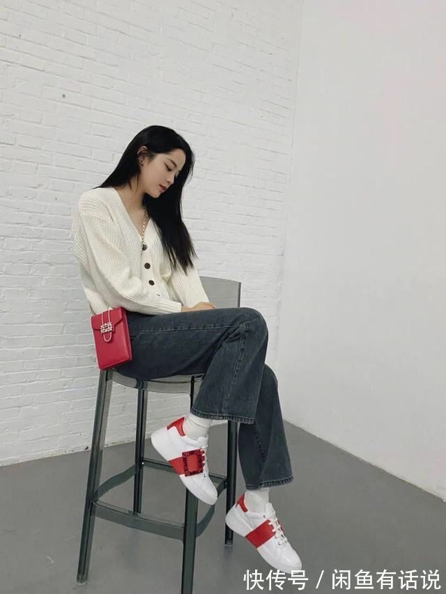 穿搭 过年穿红衣别人是喜庆洋气,你却穿出“乡土风”,是搭配出了问题