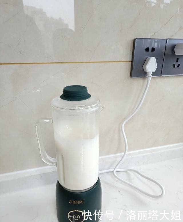 红薯|40岁女人的极简早餐火了,一人食也精致有情调,中年生活要有质感