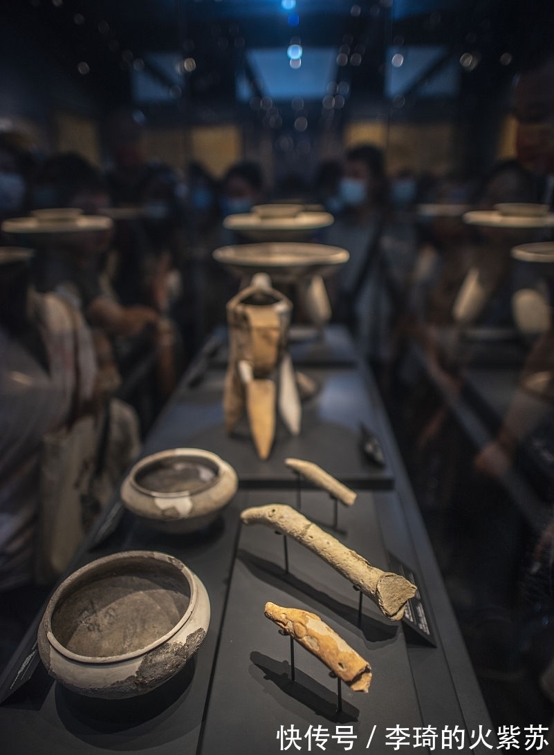 古蜀国$三星堆挖出华夏文明的真相,山海经竟然是古文明史书