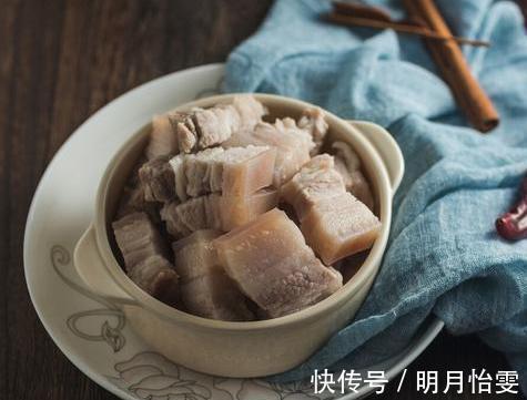 30年饭店大厨做红烧肉,2种调料不能放,不然一锅香肉都毁了