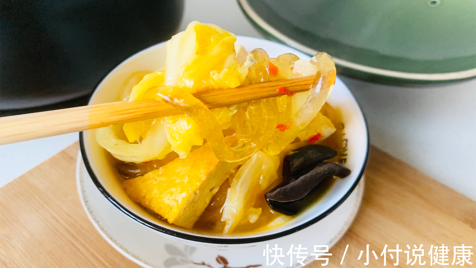 金针菇|久坐易胖、便秘多吃“平民菜”,低热量、高纤维,乱炖营养敞开吃