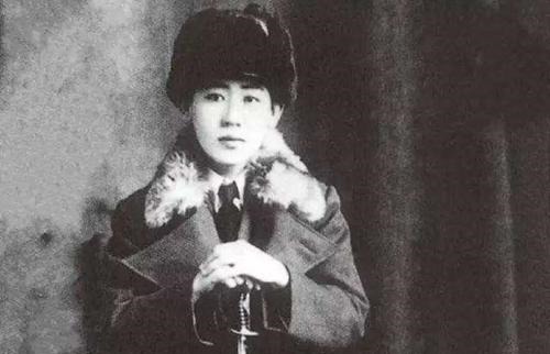 曝光|川岛芳子真容曝光，素颜照确实漂亮，最后一张枪决后难以辨认