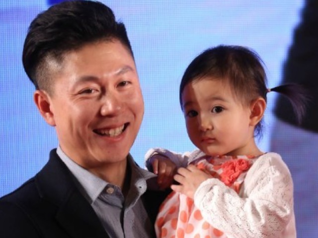 《爸爸回来了》女孩集体大变样,甜馨吴欣怡逆袭,奥莉让人认不出