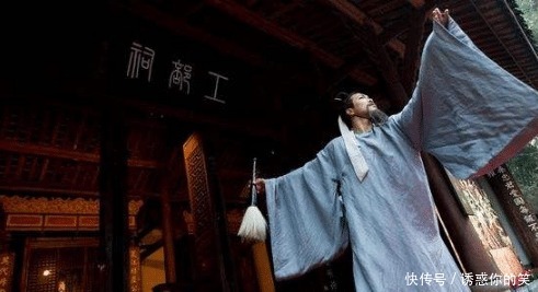 写武侯祠|杜甫最出名的咏史诗,历久不衰,南宋英雄临死时吟诵不已
