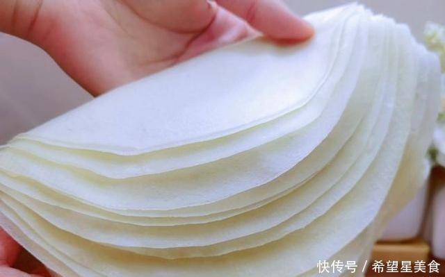 春饼|私房教你做薄如纸的春卷饼,和饭店一样的薄饼原来是这么做出来的