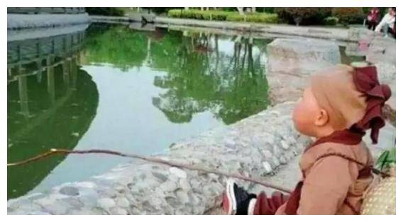 出差|妈妈出差放心不下宝宝,家人发来几张宝宝照片,大家笑翻了