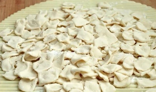 面条|秋天，面条饺子靠边站，给家人做它吃，美味又筋道，做一锅不够吃