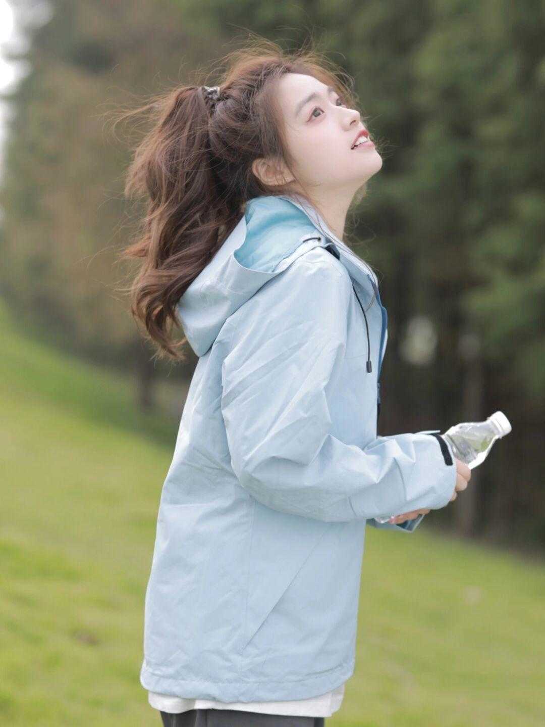 运动裤 冬季来一件冲锋衣,青春活力美感十足,就不要再犹豫不决了