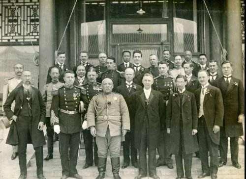 北洋新军|北洋军也就七万人,为什么袁世凯可以由此逼清帝退位?