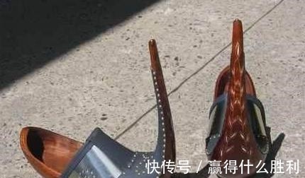 奇葩|历史上4大奇葩的鞋子最后一个如今还有人穿！