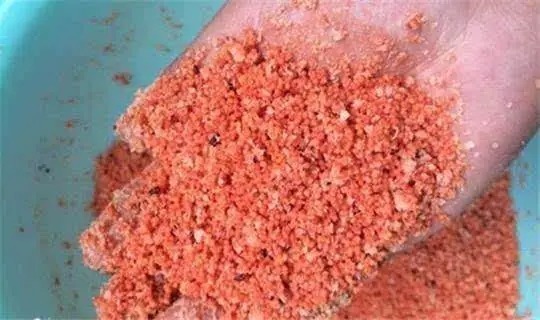 自制的酒米这样加工，诱鱼能力超强，渔获暴增不是问题！