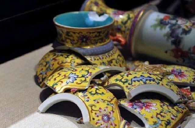 王刚错砸2亿古董,节目因此停播,后来事情怎么解决的?