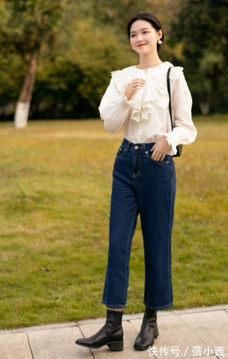 百搭 2022春季又流行牛仔裤,实用百搭又减龄时尚,买裤子前不妨看一看