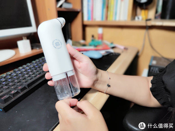 吸尘器|吸走黑头焕新颜！DOCO超微小气泡毛孔吸尘器评测