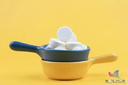 骨质疏松|吃钙片能防治骨质疏松吗？