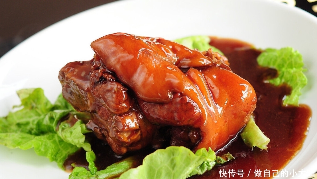 炒糖色，用水还是用油？教您一招，操作简单，糖色不苦也不黑