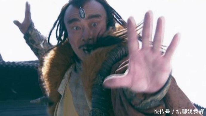 金庸笔下此反派一生不曾作恶,面对主角不用出手,主角直接认输