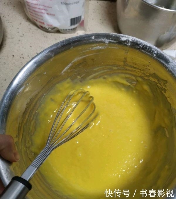 强身健体|在家自制戚风蛋糕,松软可口,奶香浓郁,步骤详细,快来学一学吧。