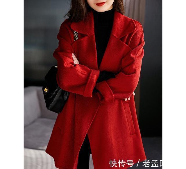 外套|初冬天凉别乱穿,一件轻奢外套+毛呢裤,又美又显得很格调