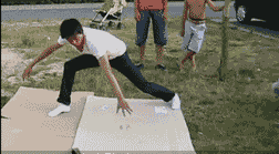 |搞笑GIF:兄弟，你摊上大事了