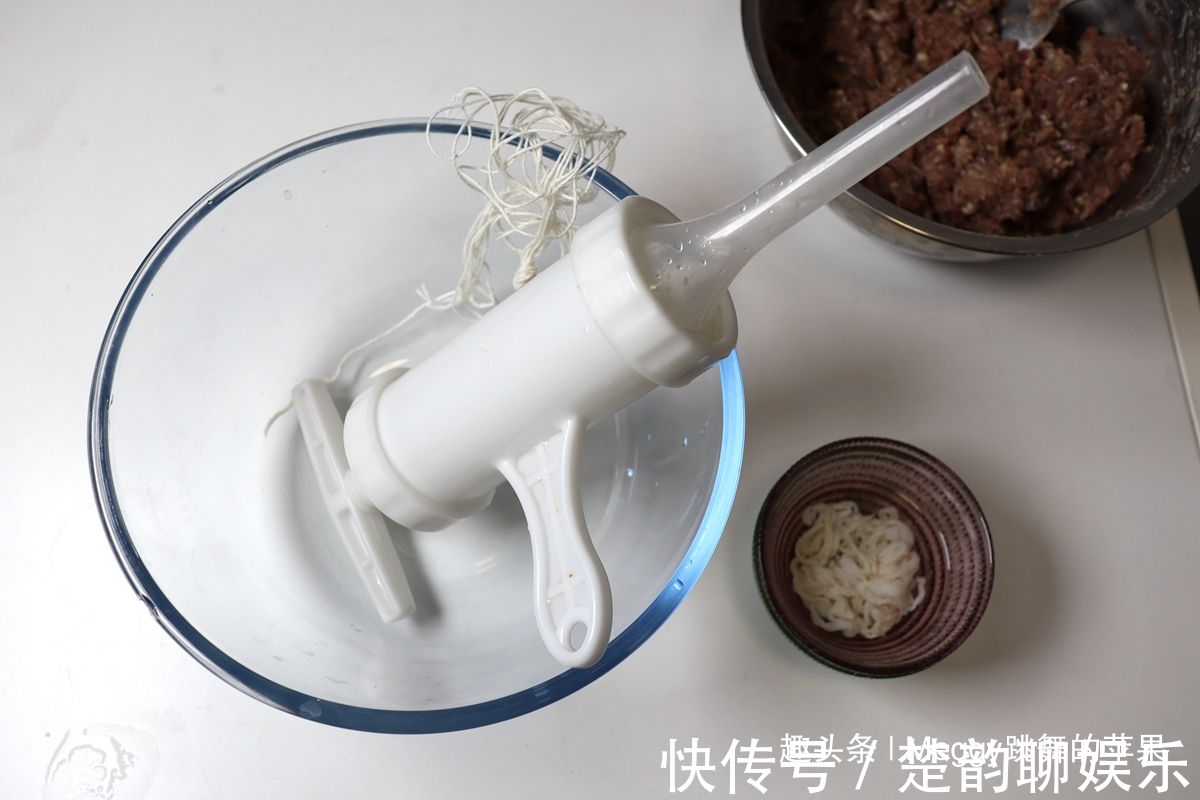 自制牛肉脆皮肠，零添加剂无色素，煮一锅吃一周，营养早餐不犯愁