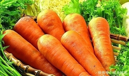 胡萝卜和它一起炒,皮肤水嫩白皙,视力好了,每天一碗失眠也好了