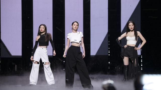年轮说|杨丞琳3人踢馆《浪姐2》爆冷失败,合体来炸场子,结果只有782票