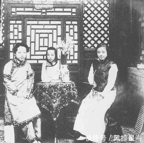 常态|晚清老照片: 时尚丽人婉容, 妻妾成群是常态, 最美皇妃是她