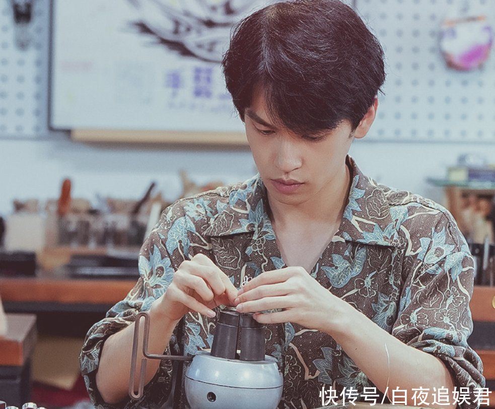 約會|儀式感很重要？被問首次約會時送啥禮物，郭麒麟馬伯騫想法很耿直