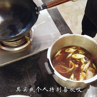 甜面酱|排骨焖黄鱼