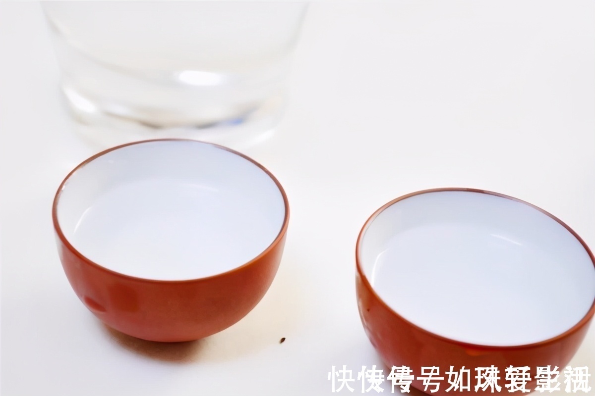 晚饭|每天晚饭时喝一二两白酒,能不能起到养生的作用?医生告诉您