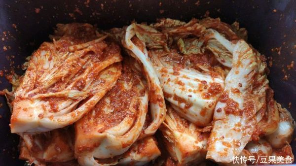  2勺|冬天关注骨骼健康你需要这道凉菜~正宗辣白菜