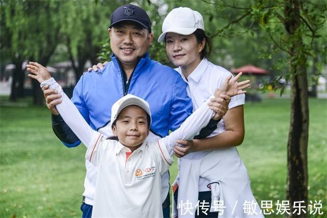 高尔夫球|刘国梁女儿打高尔夫7岁夺冠,8岁获两位数奖牌,几乎没有对手