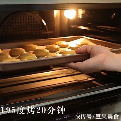 高颜值的抹茶大泡芙，太哇塞了！自己做，方便更放心