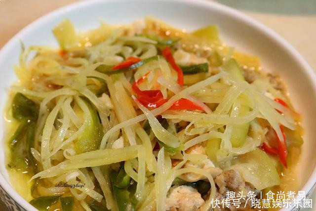 饱嗝|做好三人的饭菜,四道菜一锅汤,两人撑到打饱嗝