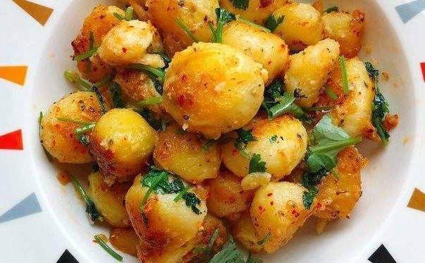 洋槐花|聪明女性常食四种食物,淡化色斑,润肤美白,皮肤更加水灵