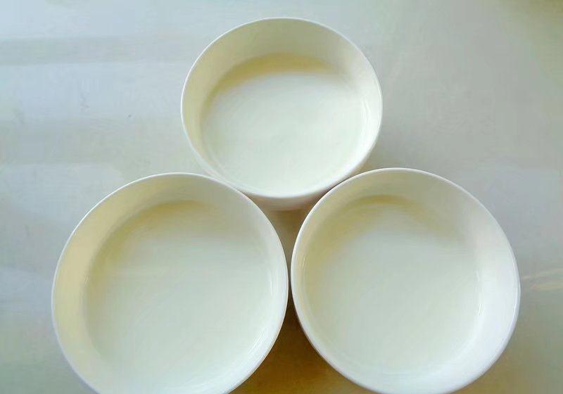 我家冬天早餐,鸡蛋煎饺配豆浆,十几分钟搞定,好吃又暖和