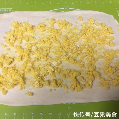 用这个技巧做#福气年夜菜#椰蓉吐司，味道好吃极了