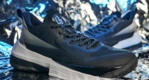 脚感 脚感最舒服的实战鞋?可你能不能硬一点啊!