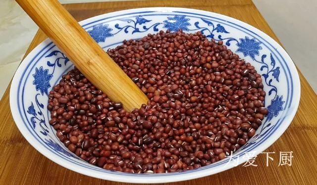 糯米粉|糯米粉这做法才好吃,加半碗红豆,软糯又香甜,比吃蛋糕还舒服