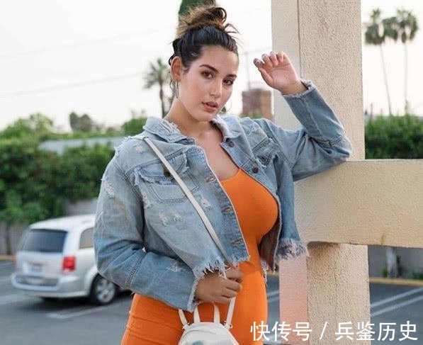 杰西卡|法国大码模特,身高170厘米,体重增至180斤,魅力值反而上升