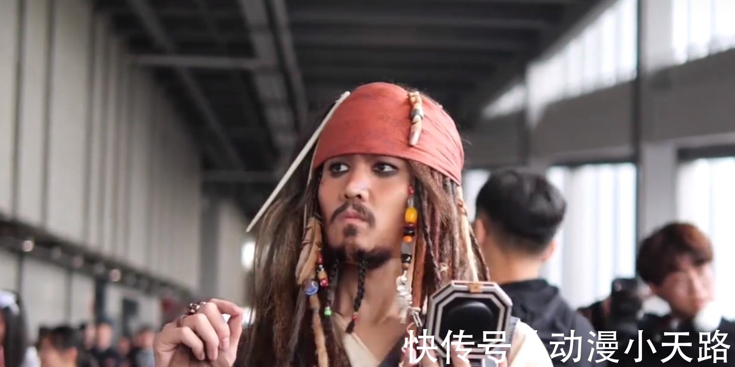小动作|杰克船长的4种COS,德普先生又开始装作coser参加漫展了