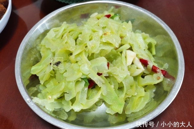 土鸡|自己做9菜一汤家人聚餐，成本不足200元，妈妈：你们就是爱去饭店