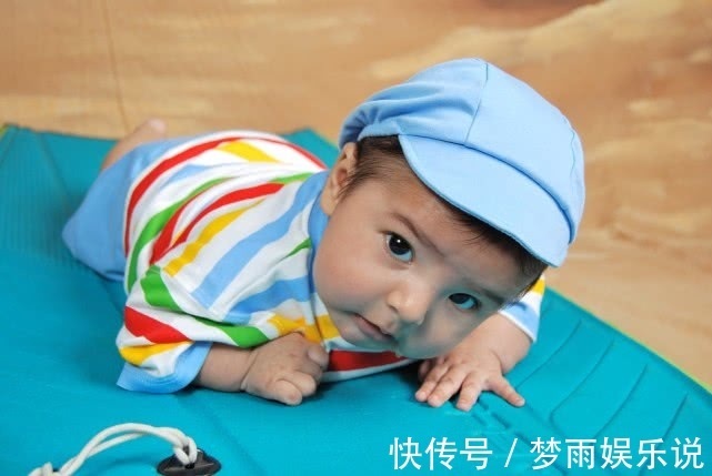 视力|宝宝为什么要多趴?1-3个月是娃练趴的“黄金期”,家长不要错过