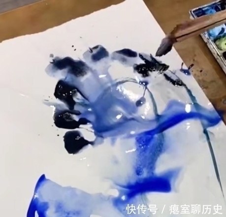 泼墨@美术生在纸上泼墨,开始:以为在乱画,结果:我是哪一步跟不上的?