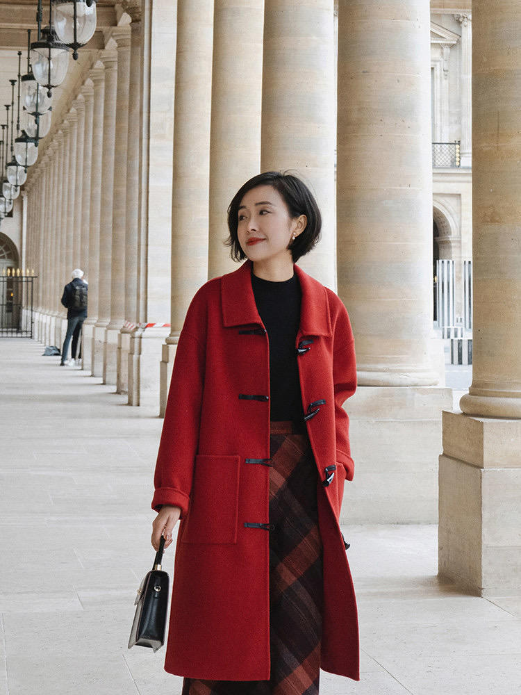 红色 知性女人今年都穿大衣,想要高雅端庄的气质形象,只需备上这4色
